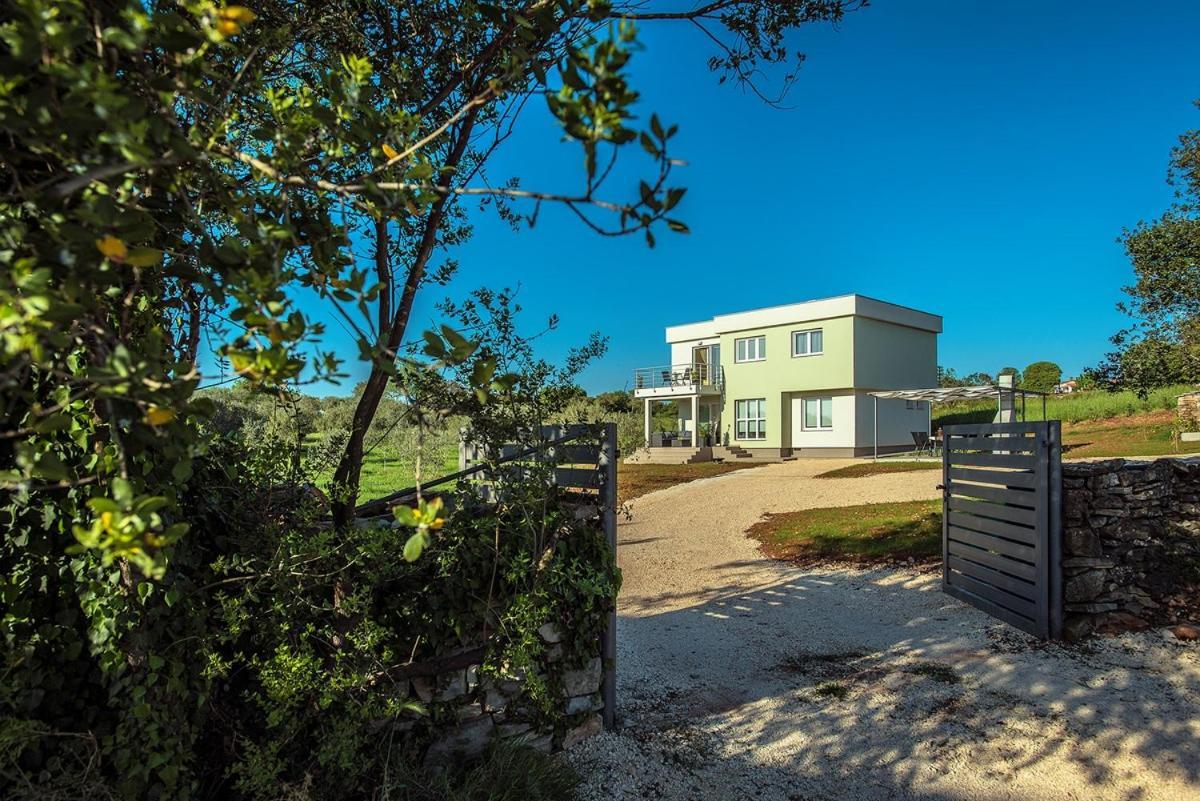 Holiday Home Bellissima Vodnjan Bagian luar foto